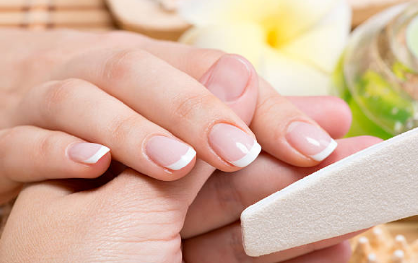 Why Are My Cuticles Peeling? – A Closer Look